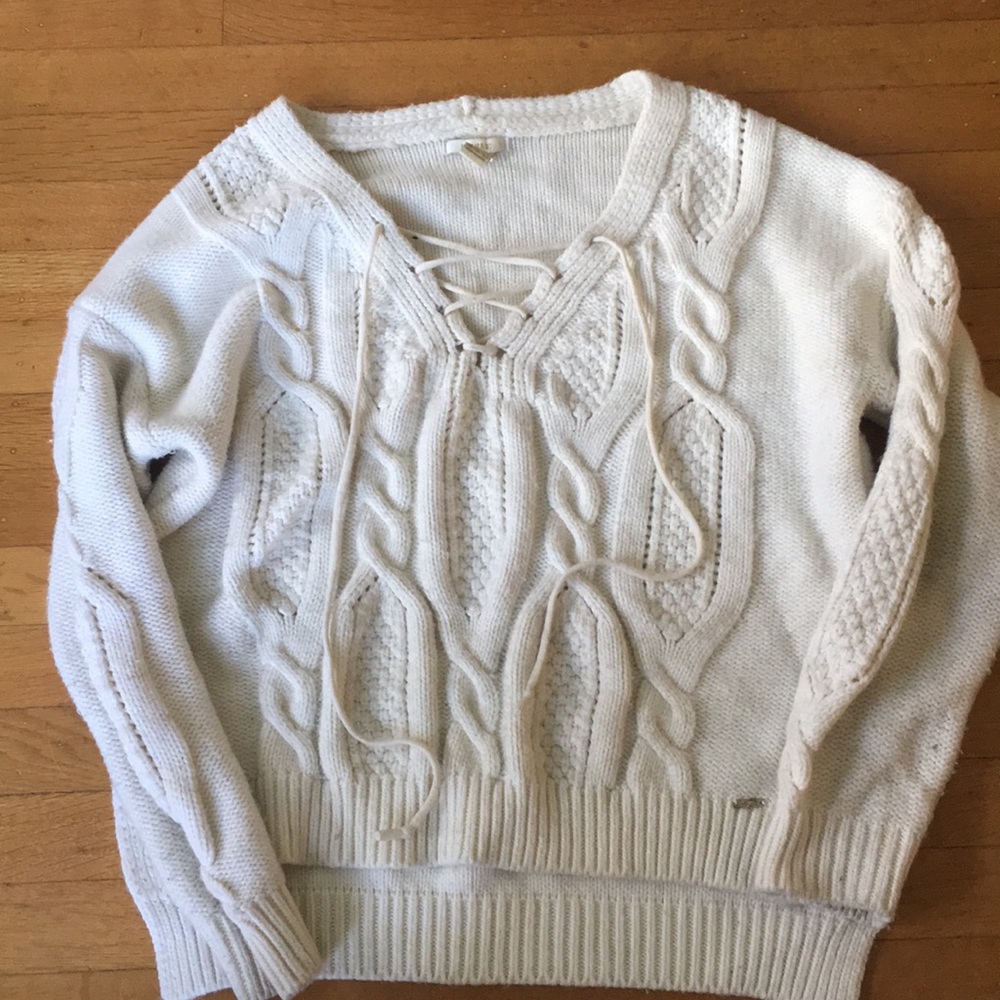 Forever 21 L white sweater
